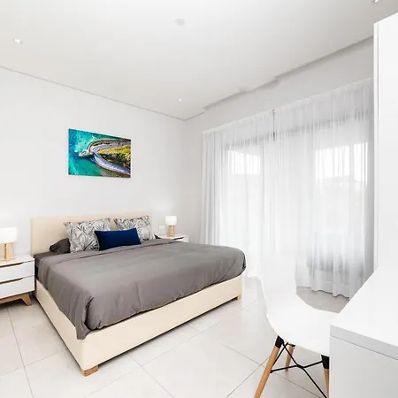 Modern 2 Bedroom Apartment - Soleia 2 Apartment A9